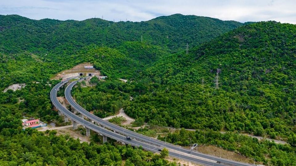 Đèo Cả đặt mục tiêu doanh thu hơn 14.000 tỷ năm 2026, chuẩn bị tham gia nhiều dự án cao tốc, đường sắt