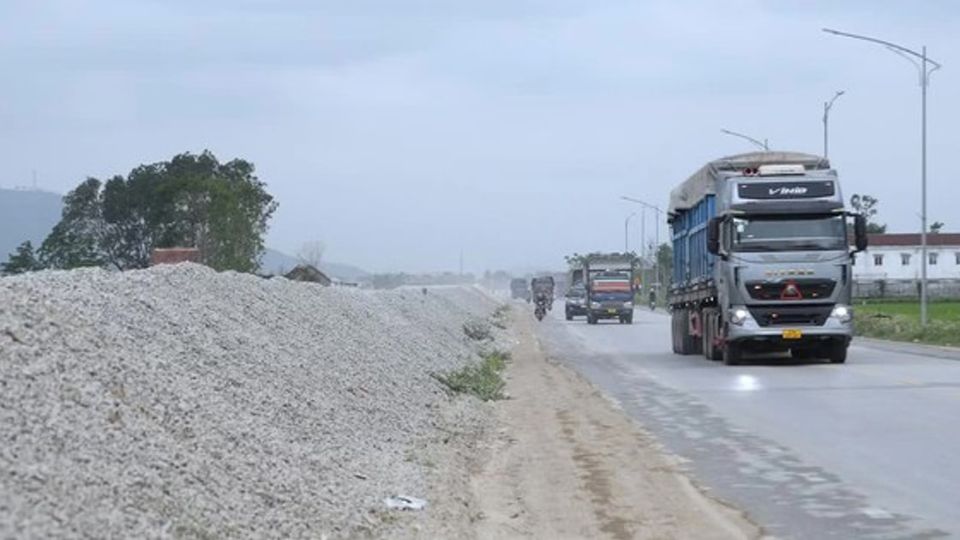 Chỉ 3 tháng nữa, chính thức hoàn thành đoạn quốc lộ nối đến quê Bác