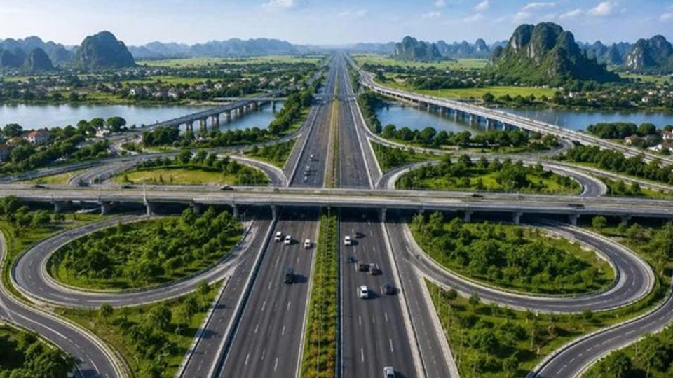 Tỉnh sẽ là TP tương lai của Việt Nam khởi công tuyến đường liên vùng gần 7.000 tỷ, gồm 8 cầu và 12 nút giao