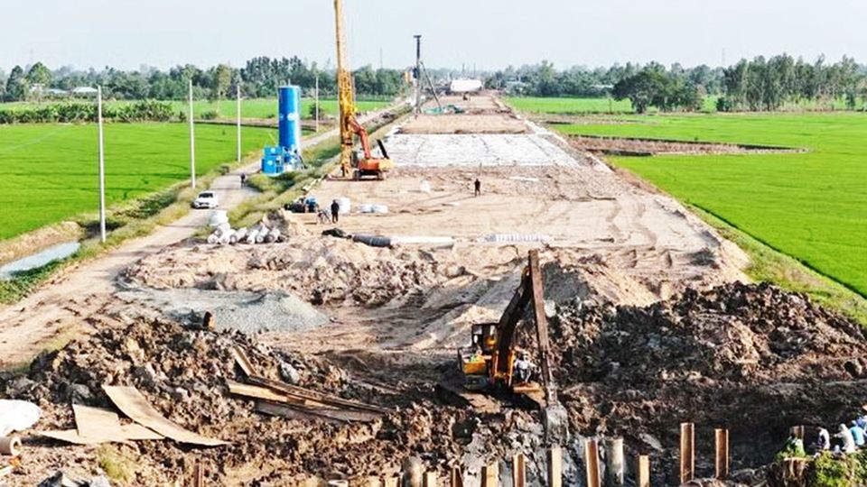 Cần Thơ yêu cầu báo cáo tiến độ nguồn cát cho các dự án trọng điểm trước ngày 20/6