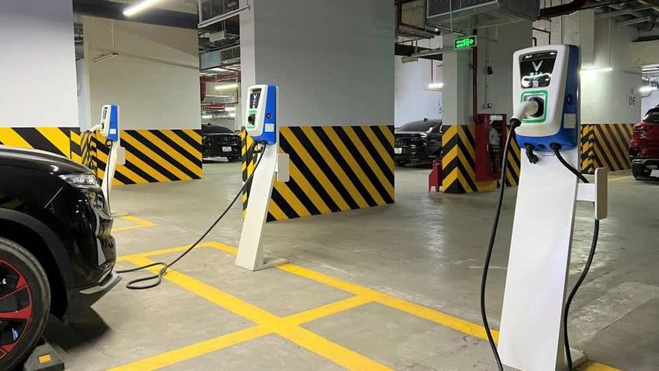 Trạm sạc xe điện trong nhà chung cư phải đáp ứng nhiều yêu cầu kỹ thuật mới