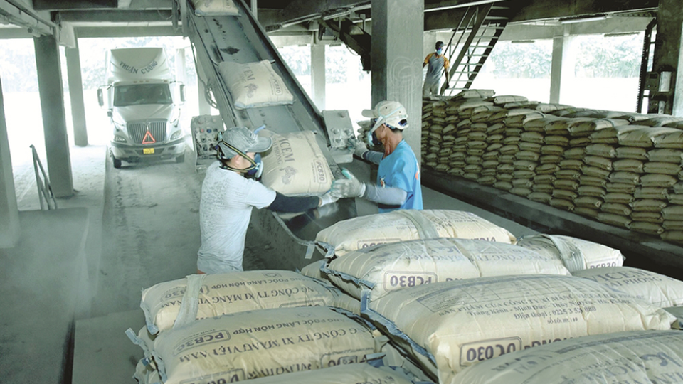 6 tháng đầu năm 2026: Tiêu thụ xi măng trong nước tăng 12,2% so cùng kỳ 2025