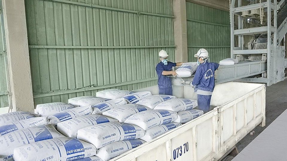 Tiêu thụ xi măng nội địa tăng 16% trong 5 tháng đầu năm