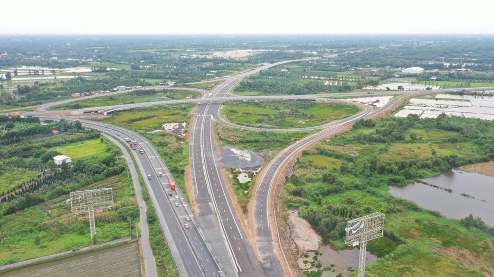 Tỉnh ở ĐBSCL sắp làm đường nối cao tốc vào đến ‘vựa lúa miền Tây’