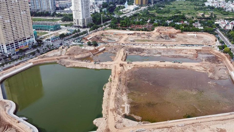 Chỉ 2 ngày nữa, hoàn thành hồ điều hòa khổng lồ giải thoát 6 điểm ngập nặng tại Thủ đô