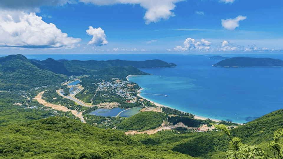 Hòn đảo bí ẩn nhất thế giới tại Việt Nam sẽ trở thành thiên đường du lịch nghỉ dưỡng sinh thái và tâm linh