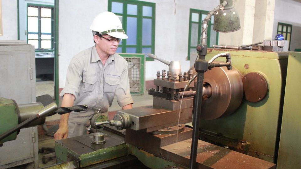 VICEM Bút Sơn đẩy mạnh tiêu thụ xi măng vào dự án hạ tầng lớn